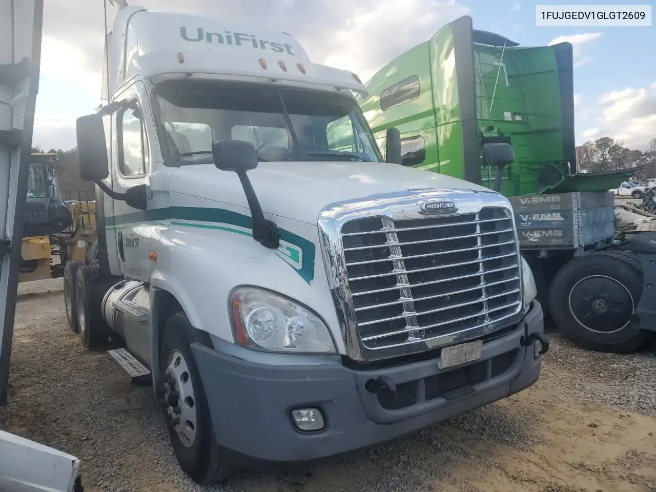 Freightliner Cascadia 125 Semi Truck 2016