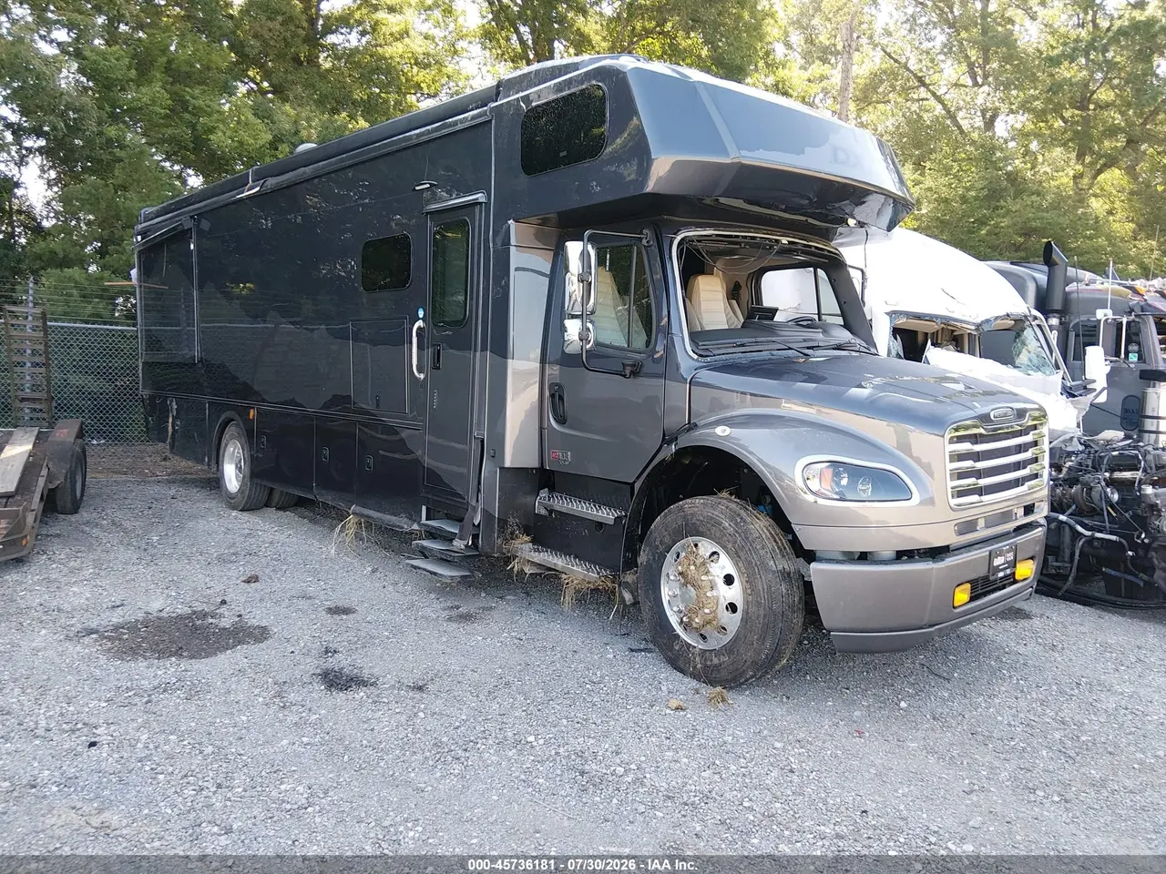Freightliner M2 106 2025