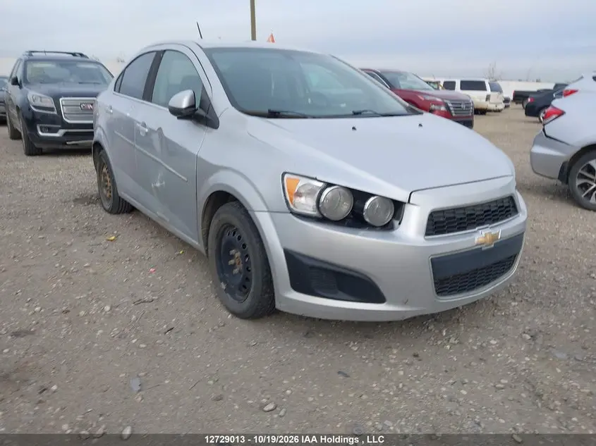 Chevrolet Sonic Lt 2015