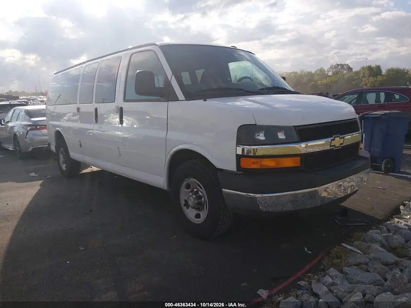 Chevrolet Express 3500 Lt 2015