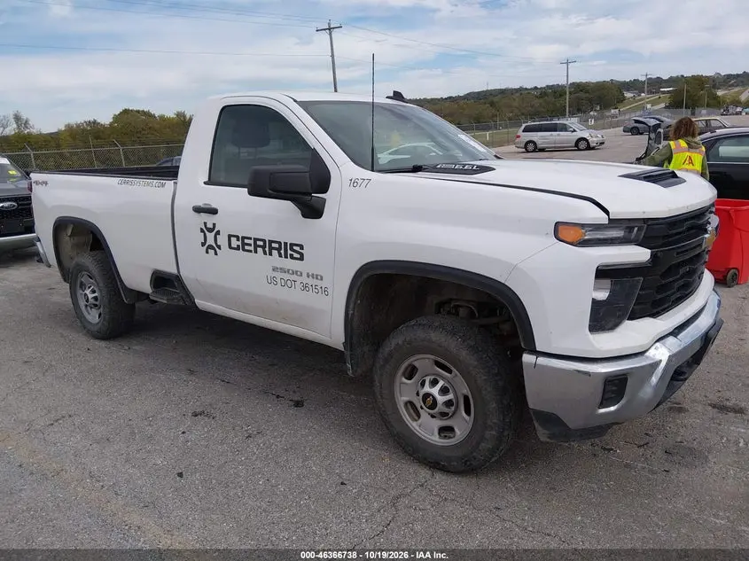 Chevrolet Silverado 2500Hd 4Wd Long Bed Work Truck 2024