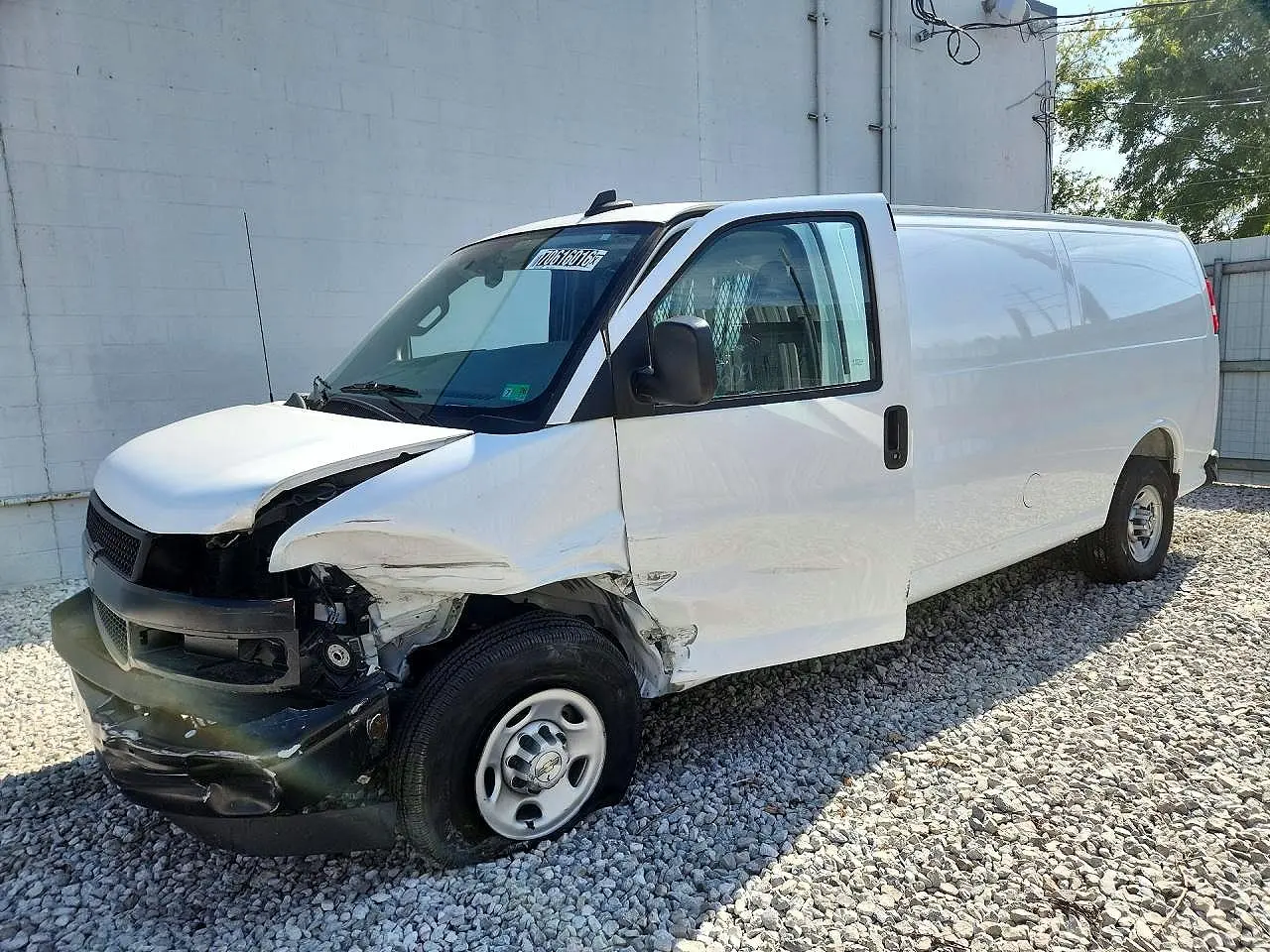 Chevrolet Express G2500 2025