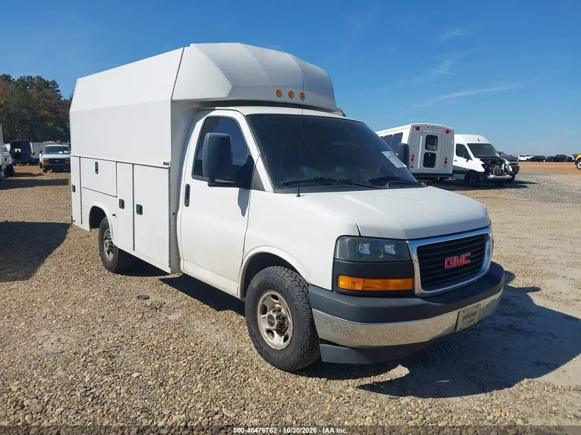 GMC Savana Cutaway Work Van 2023
