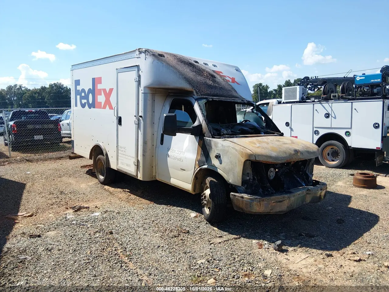 GMC Savana Cutaway Work Van 2022