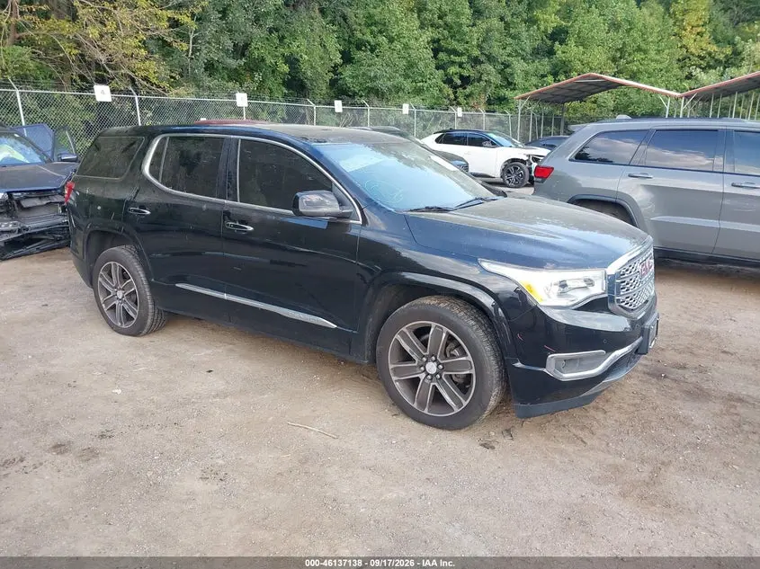 GMC Acadia Denali 2017