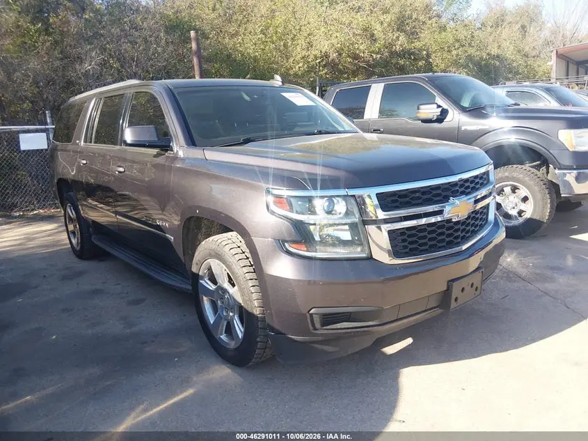 Chevrolet Suburban Lt 2016