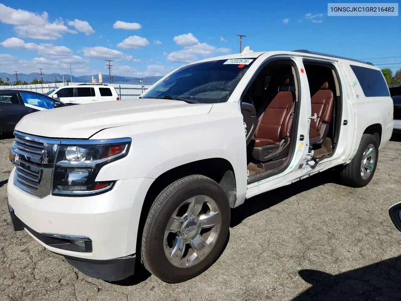 Chevrolet Suburban C1500 Ltz 2016