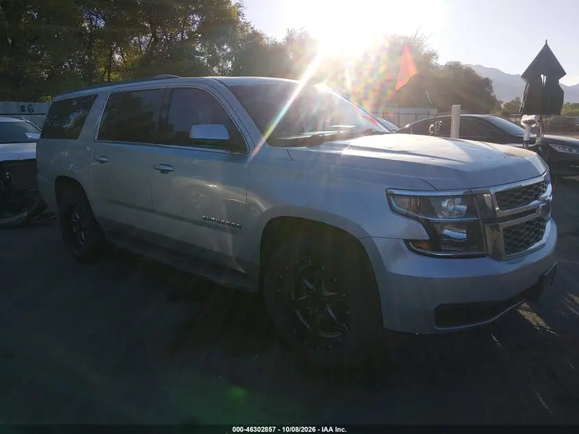 Chevrolet Suburban Lt 2016