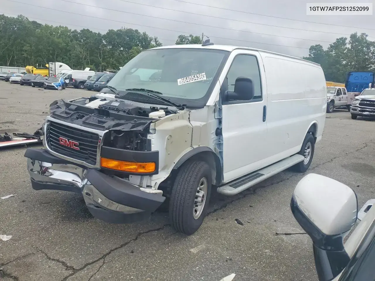 GMC Savana G2500 2025