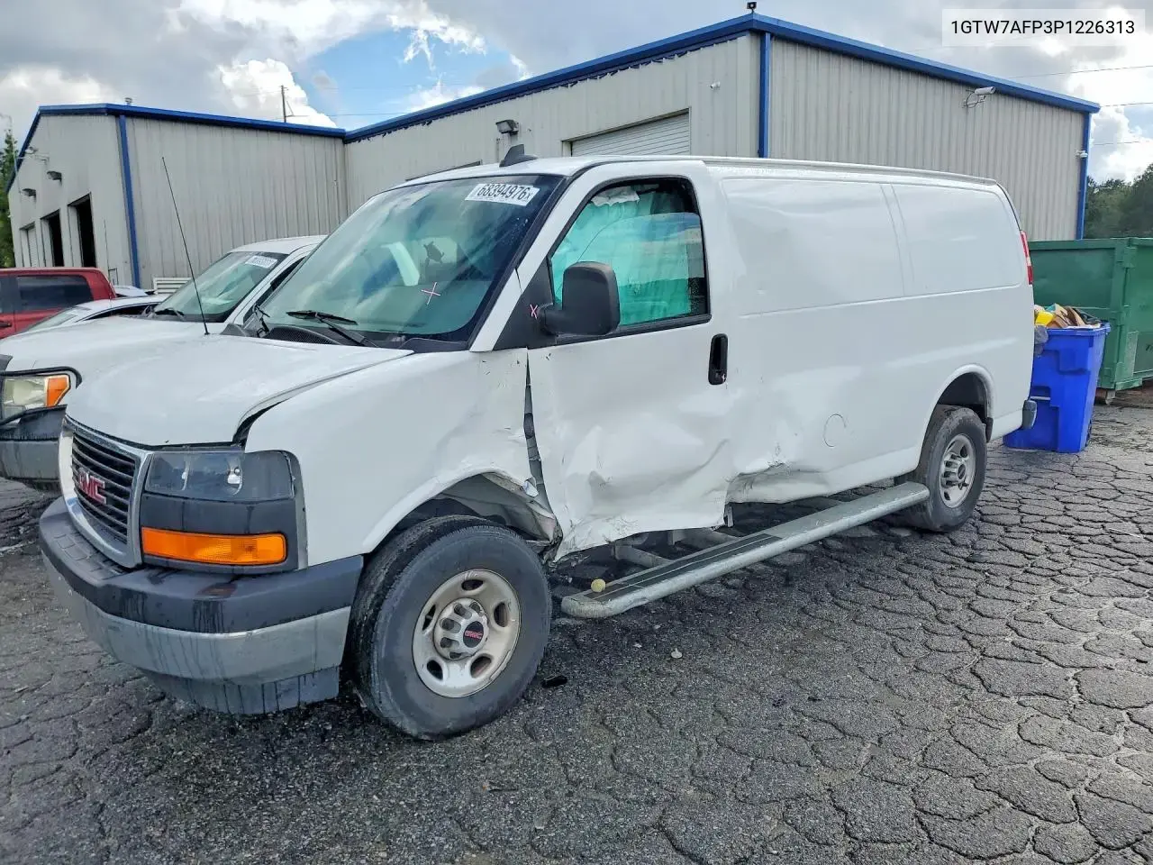 GMC Savana G2500 2023