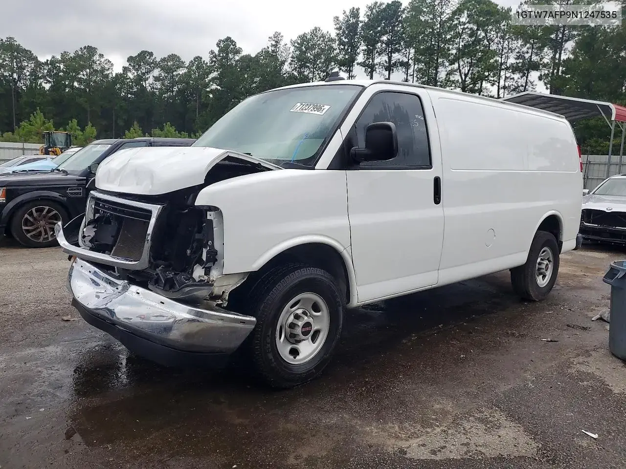 GMC Savana 2500 Cargo Delivery Van 2022