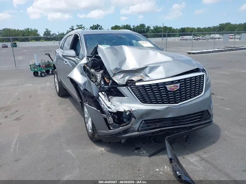 Cadillac Xt5 Luxury Awd 2026