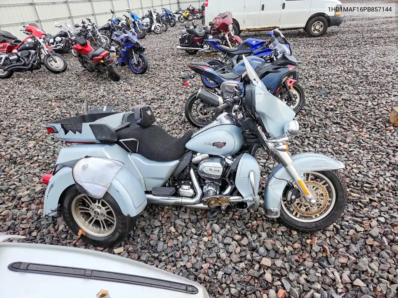 Harley-Davidson Flhtcutg 2023