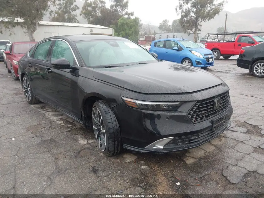 Honda Accord Hybrid Touring 2025