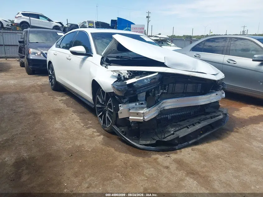 Honda Accord Hybrid Touring 2025