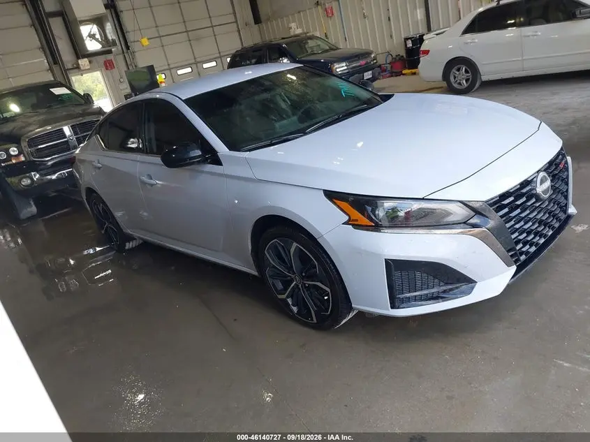 Nissan Altima Sr Fwd 2025