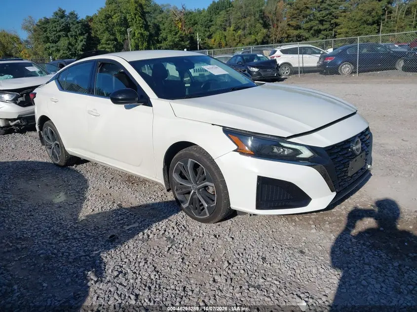 Nissan Altima Sr Awd 2025