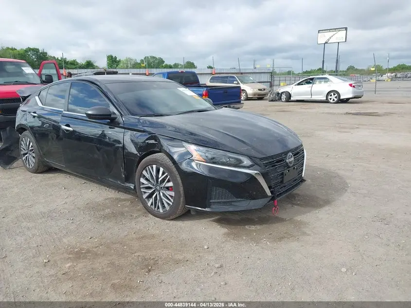 Nissan Altima Sv Fwd 2024