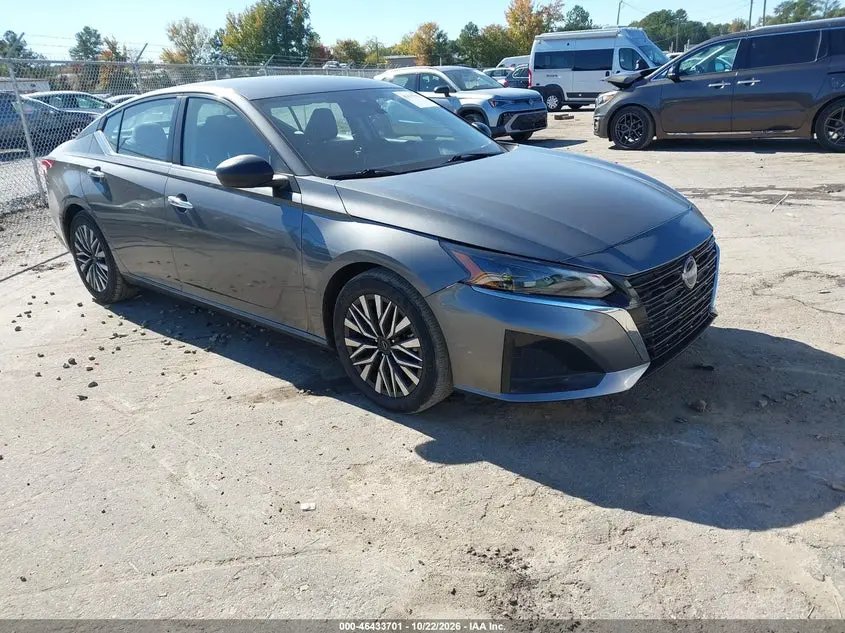 Nissan Altima Sv 2025