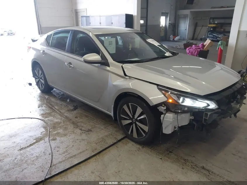 Nissan Altima Sv Intelligent Awd 2022
