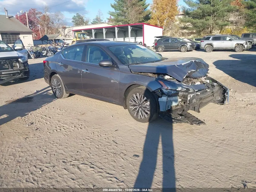 Nissan Altima Sv Intelligent Awd 2024