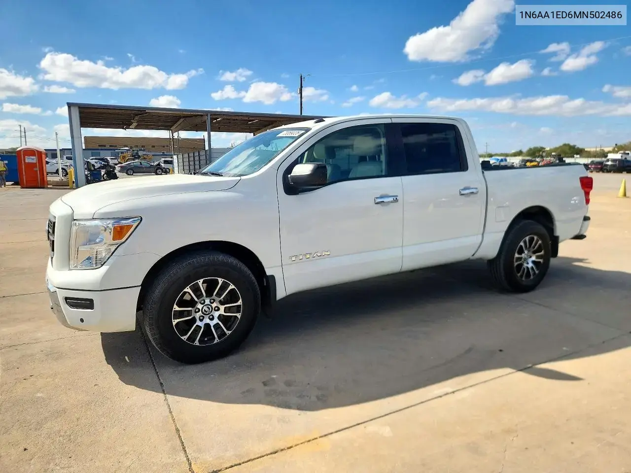 Nissan Titan Sv 2021