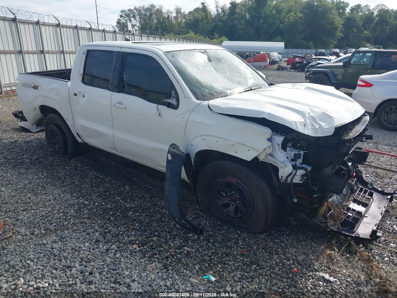 Nissan Frontier Pro-4X 4X4 2025
