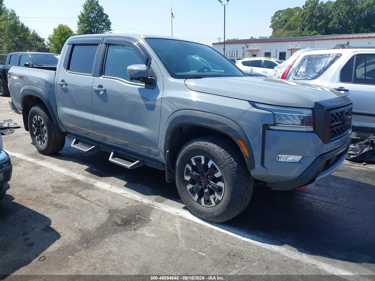 Nissan Frontier Pro-4X 4X4 2023