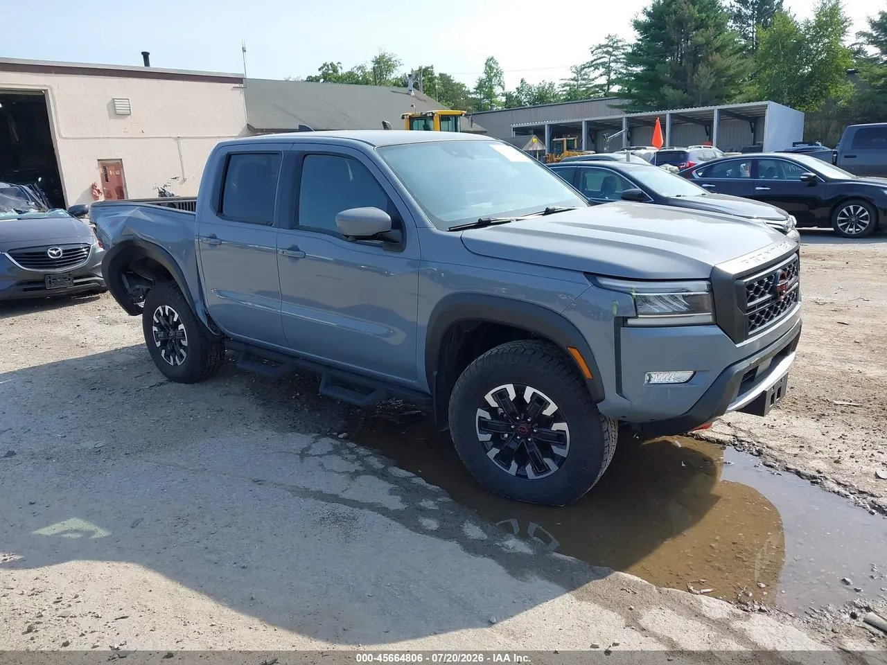 Nissan Frontier Pro-4X 4X4 2023