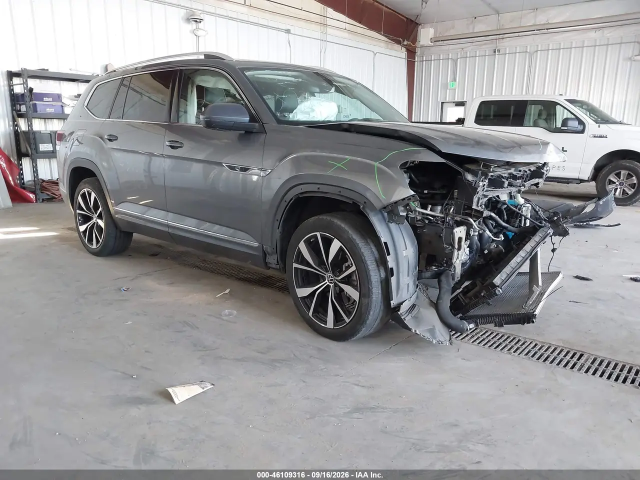 Volkswagen Atlas 2.0T Sel Premium R-Line 2024