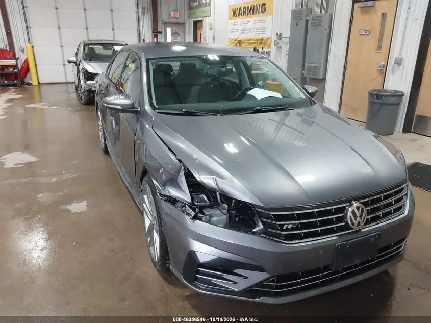 Volkswagen Passat 2.0T R-Line/2.0T S 2018