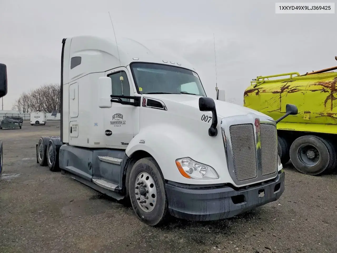 Kenworth T680 Semi Truck 2020