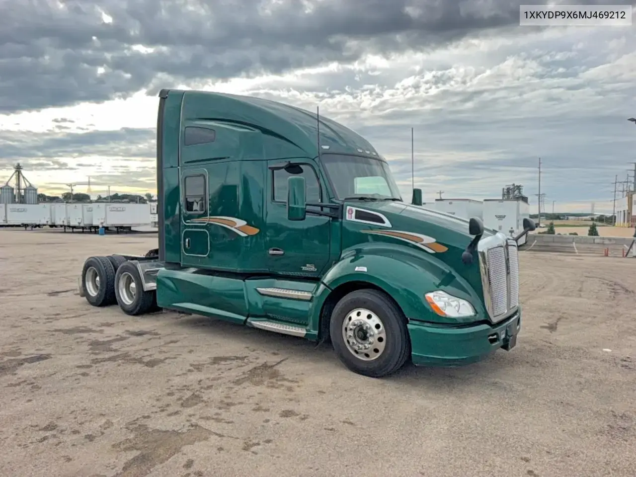 Kenworth T680 Semi Truck 2021