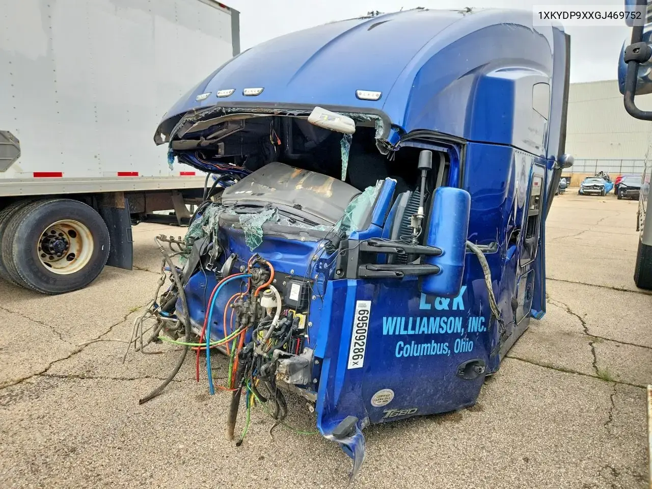 Kenworth T680 Semi Truck 2016