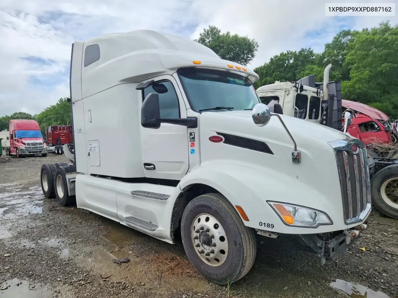Peterbilt 579 Semi Truck 2023