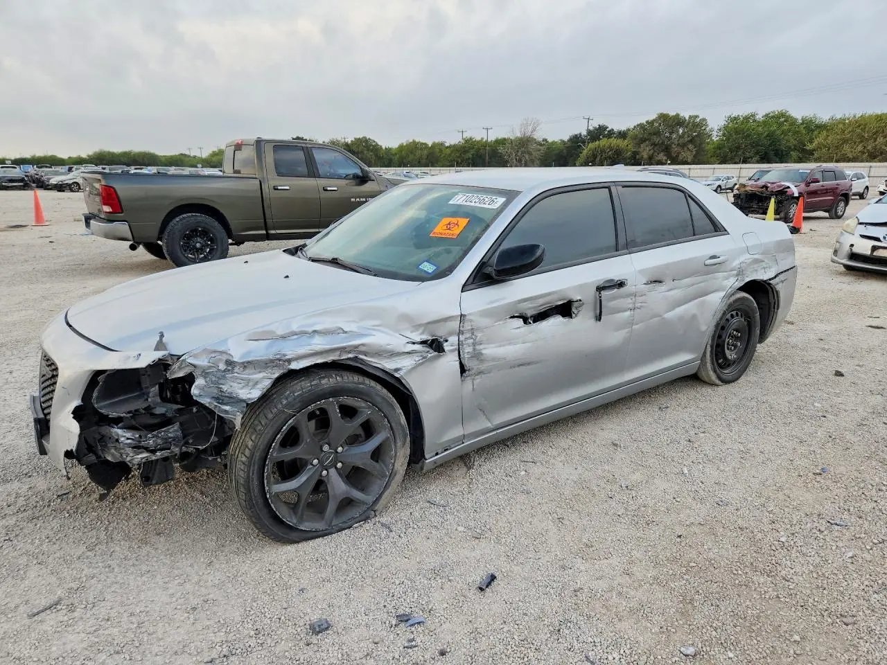 Chrysler 300 Touring 2021
