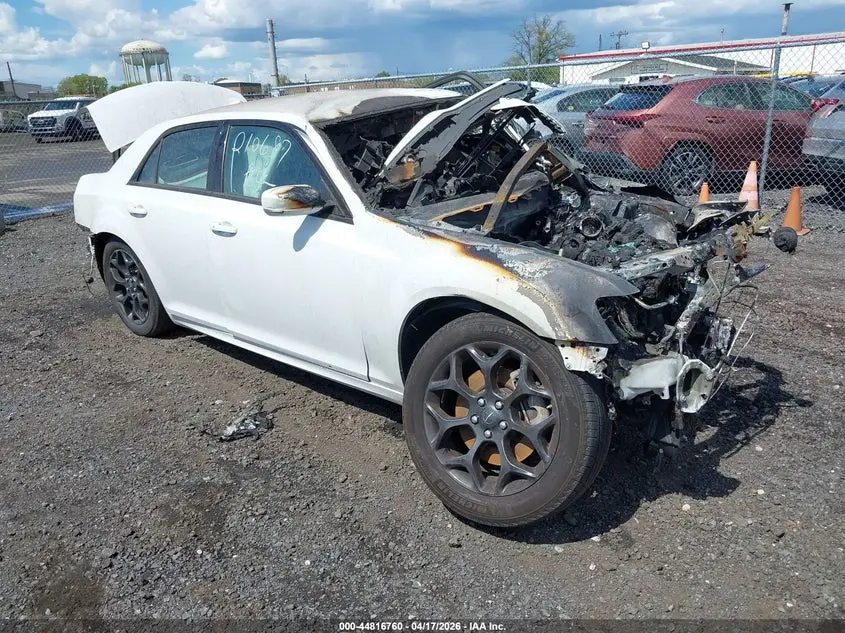 Chrysler 300 Touring L Awd 2022