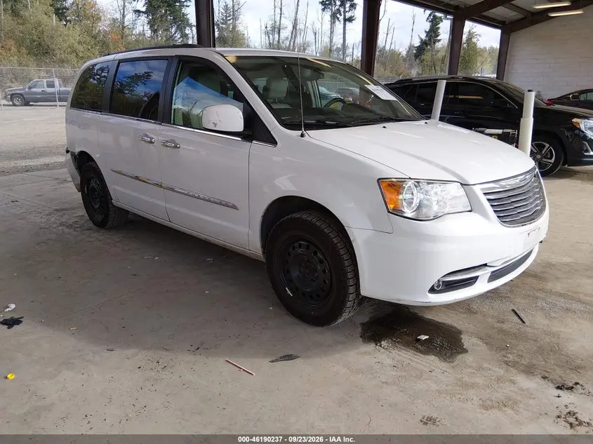 Chrysler Town & Country Touring 2016
