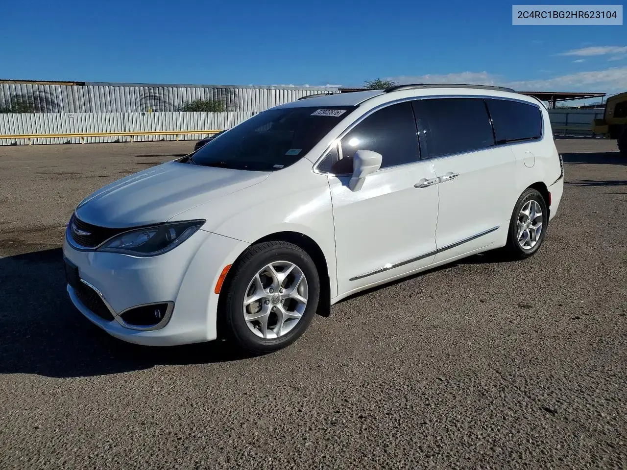 Chrysler Pacifica Touring L 2017