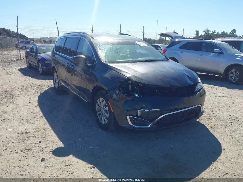 Chrysler Pacifica Touring L 2018