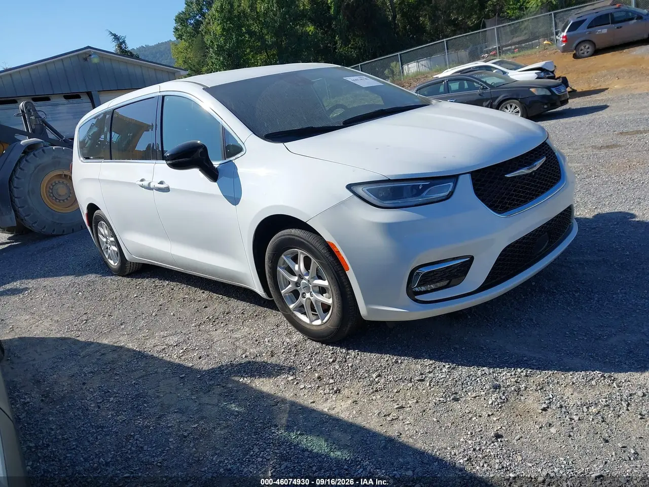Chrysler Pacifica Select 2025