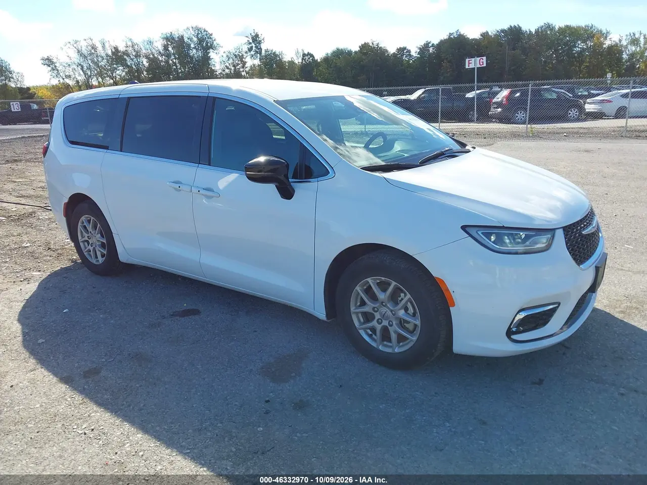Chrysler Pacifica Select 2025