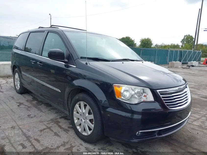 Chrysler Town & Country Touring 2016
