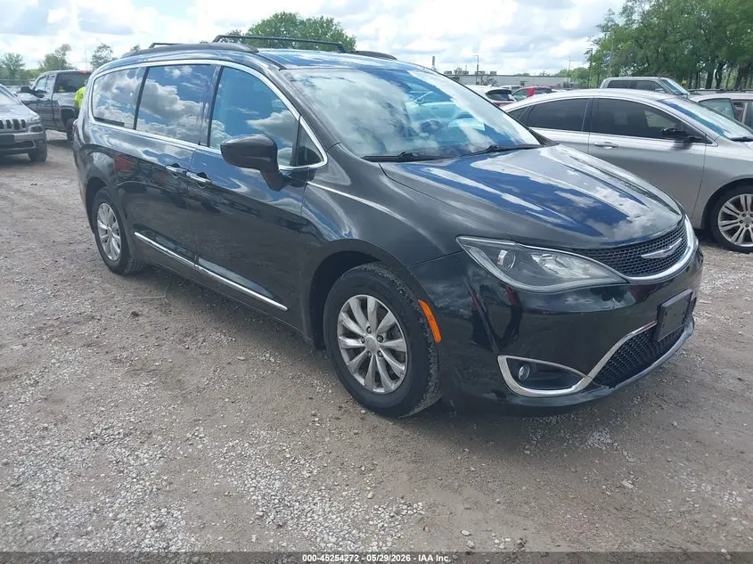 Chrysler Pacifica Touring-L 2017