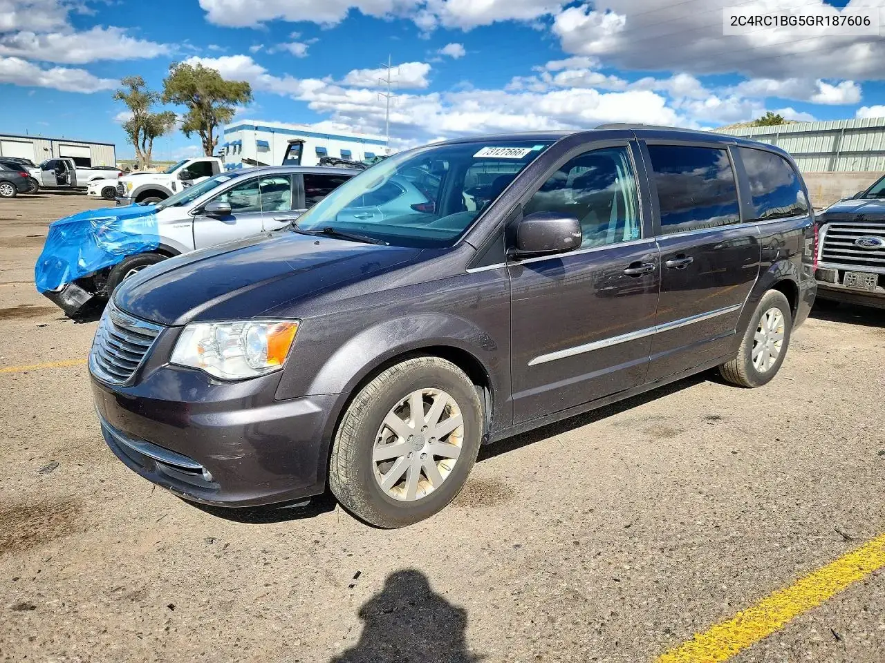 Chrysler Town & Country Touring 2016