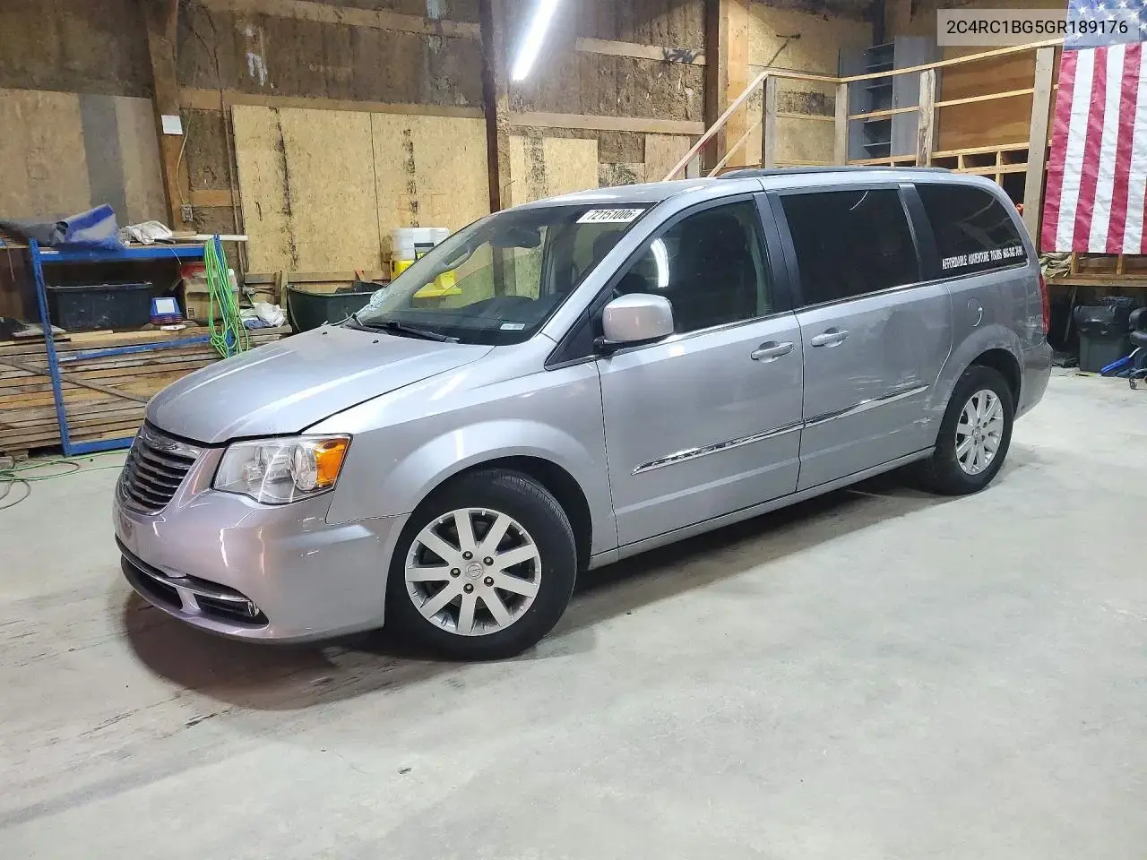 Chrysler Town & Country Touring 2016