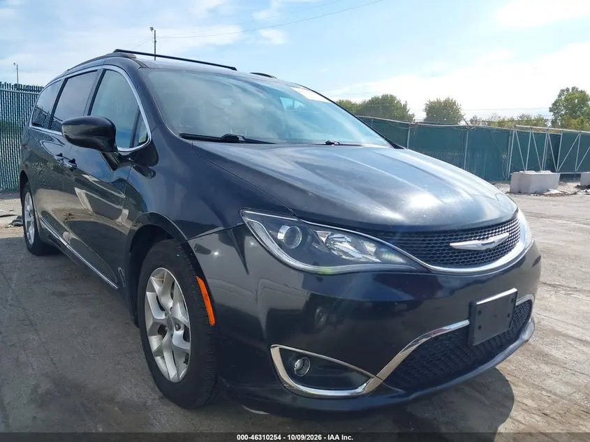 Chrysler Pacifica Touring-L 2017