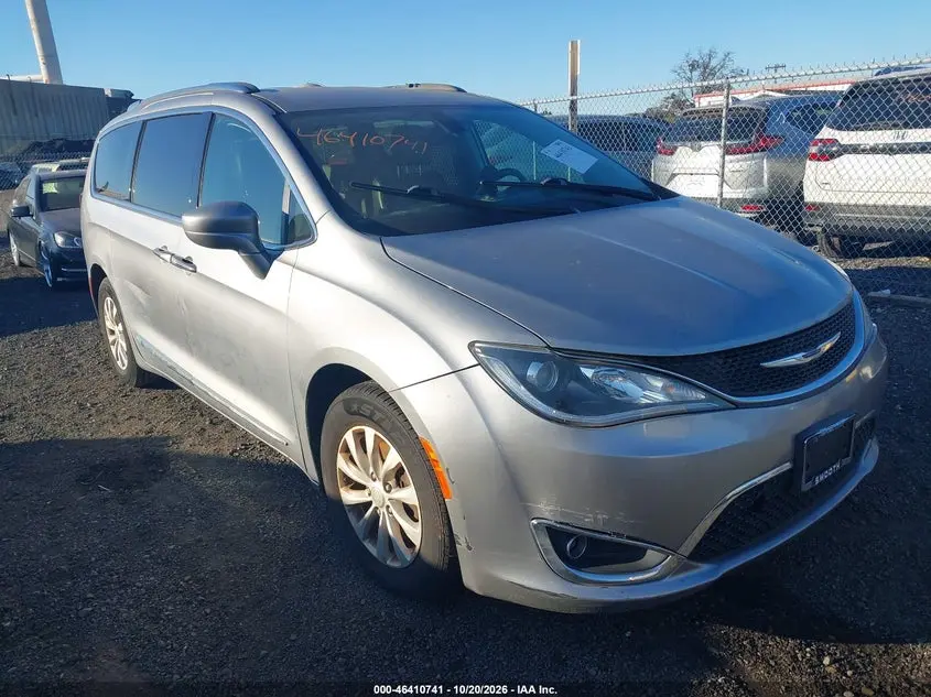 Chrysler Pacifica Touring L 2019