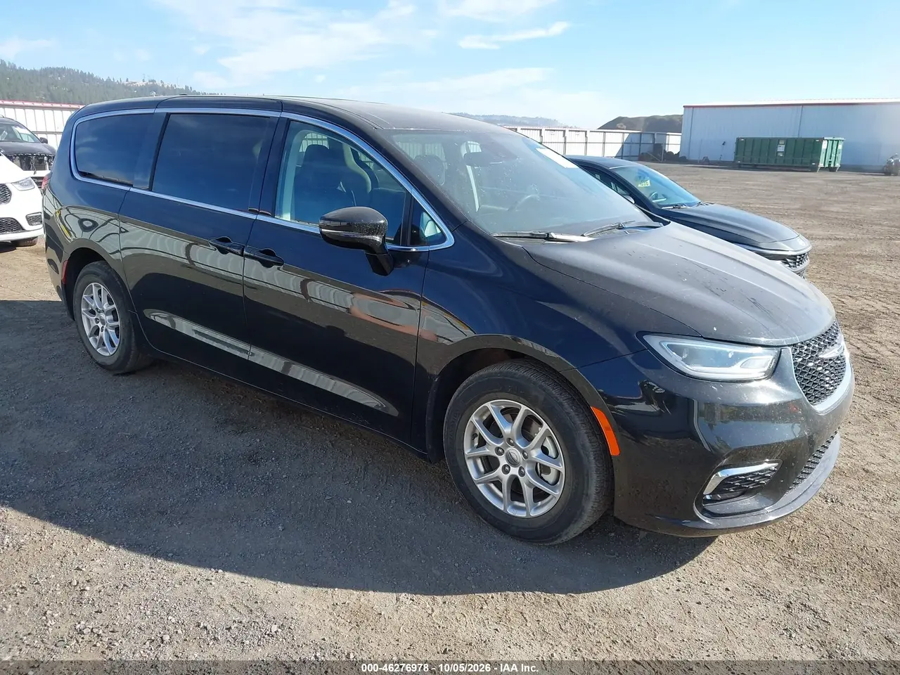 Chrysler Pacifica Touring L 2024