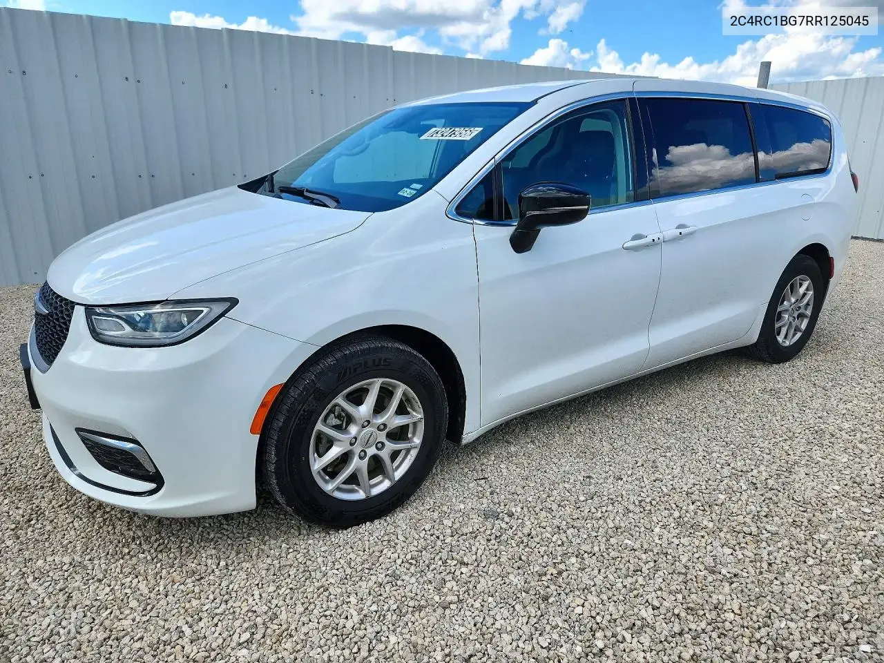Chrysler Pacifica Touring L 2024